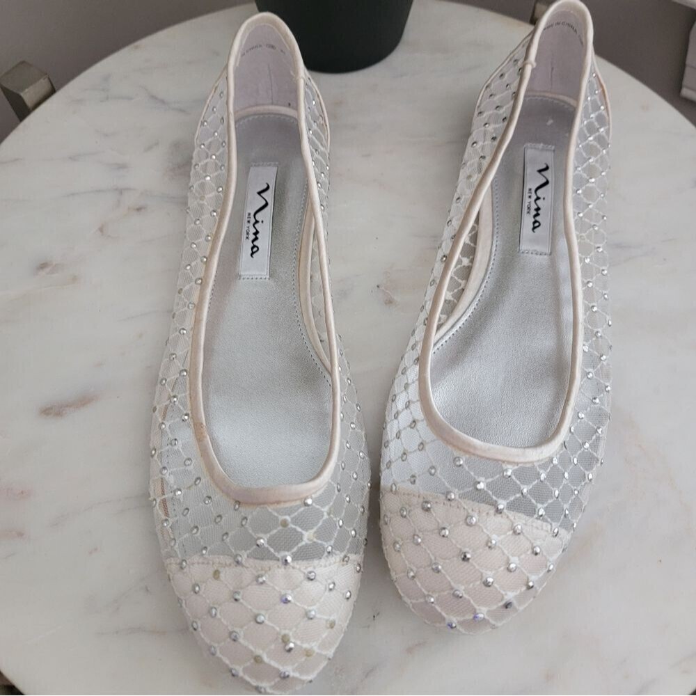 NWOB Nina white rhinestone flats